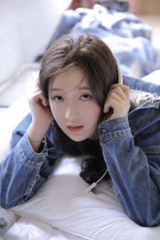 明星专题：妮基·希尔顿